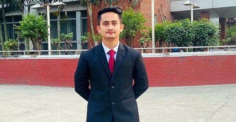 গুটিকয়েক বিকৃত মস্তিষ্কের ব্যবহারে কষ্ট নেবেন না স্যার