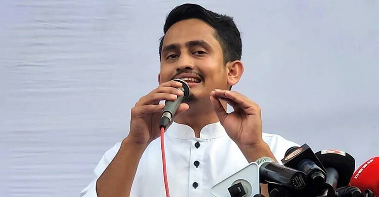 ভারতকে এগিয়ে নিতে মোদীকে ছুড়ে ফেলার বিকল্প নেই