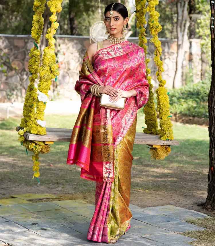 বিয়েতে বেনারসির বাইরে যা পরবেন