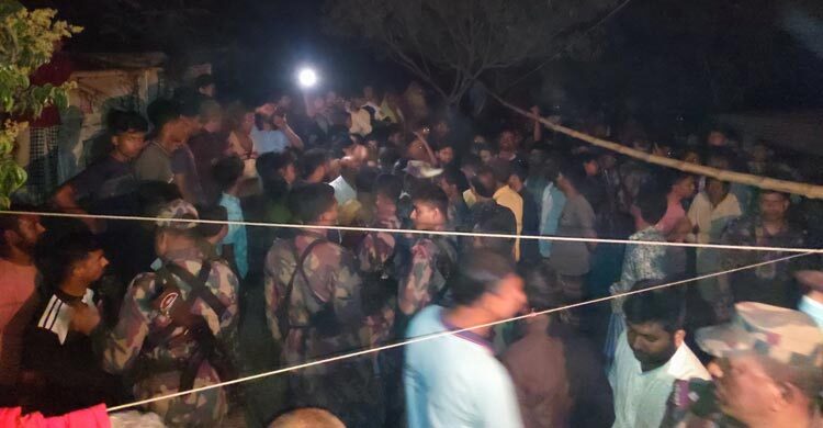 সাতক্ষীরায় ‘মব ভায়োলেন্স’ রুখে দিলো বিজিবি