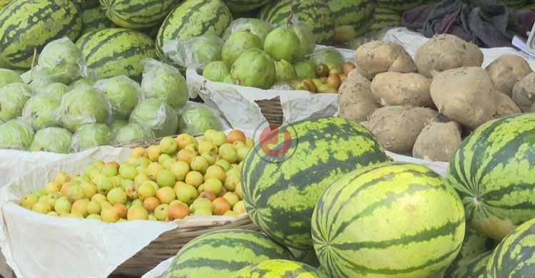 কেজির ফল গ্রাম হিসাবে কিনছেন ক্রেতারা