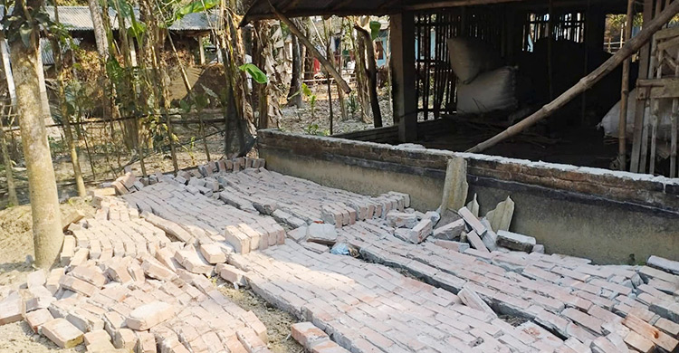 জীবনে এমন অনুভূতি হয়নি, মনে হচ্ছিল মাটি নিচ থেকে সরে যাচ্ছে