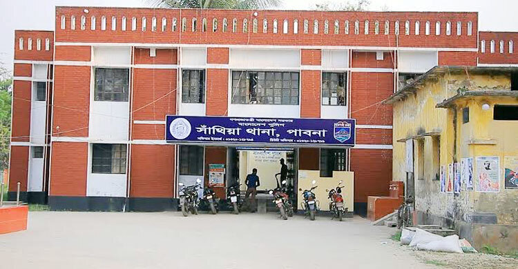 3 workers die in Pabna road accident