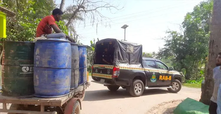 ইউপি চেয়ারম্যানের বাড়িতে মিললো ১২০০ লিটার ডিজেল