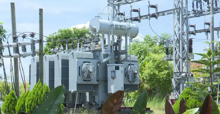 লোডশেডিংয়ে বিপর্যস্ত সাতক্ষীরার জনজীবন