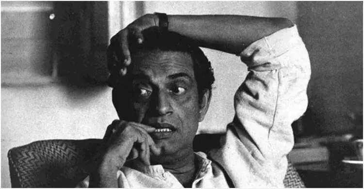 সময় থামাতে পারেনি যাকে, মৃত্যুর পরও অমর সত্যজিৎ