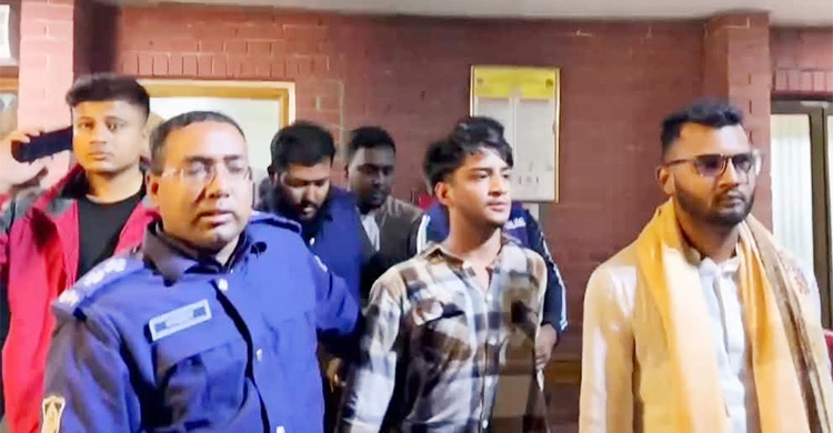 জাতীয় স্মৃতিসৌধে ফুল দিতে গিয়ে আটক নিষিদ্ধ ছাত্রলীগ কর্মী