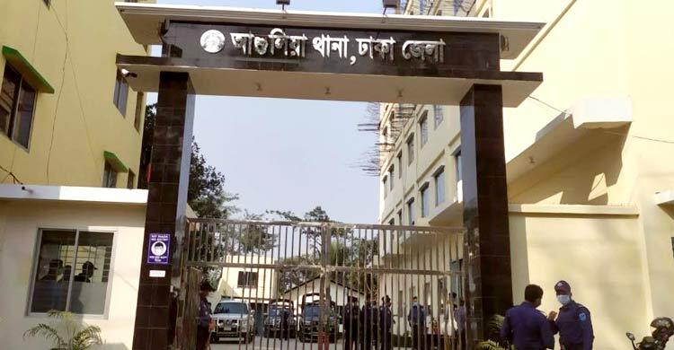 পিকনিকে নিয়ে যাওয়ার কথা বলে বিশ্ববিদ্যালয়ছাত্রীকে ধর্ষণ-টাকা আদায়