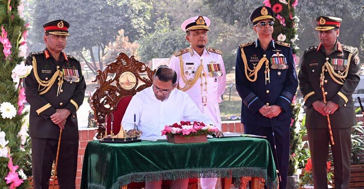 শহীদদের আকাঙ্ক্ষার বাংলাদেশ প্রতিষ্ঠার জন্যই কাজ শুরু করেছি