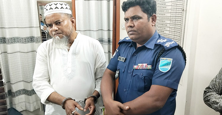 মৃত ব্যক্তিকে জীবিত দেখিয়ে জমি খারিজের চেষ্টা