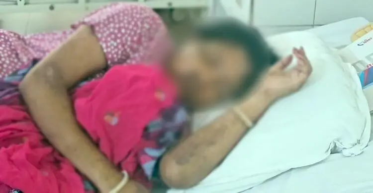 টাকার দাবিতে স্ত্রীকে নির্যাতন বিশ্ববিদ্যালয় শিক্ষকের বিরুদ্ধে