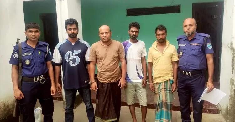 ধামরাইয়ে পুলিশের ওপর দুই দফা হামলা, যুবদল নেতাসহ গ্রেফতার ২