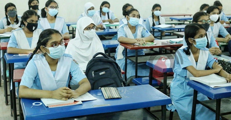 স্কুলে ভর্তিতে লটারি নাকি পরীক্ষা, দোলাচলে অভিভাবকরা