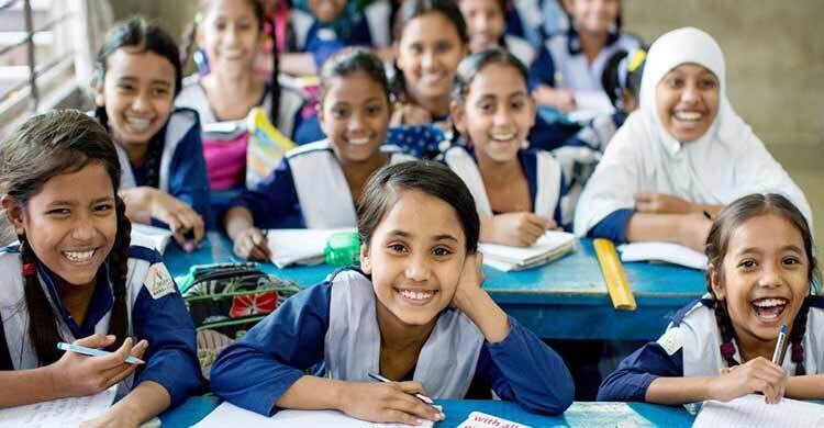 ৫ জেলায় মাধ্যমিক বিদ্যালয় বন্ধ থাকলেও খোলা প্রাথমিক