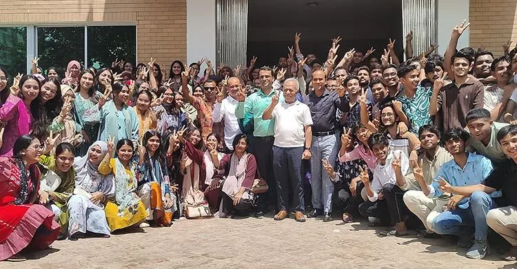 নাছিমা কাদির মোল্লায় ৩৮২ শিক্ষার্থীর সবাই পেলো জিপিএ-৫