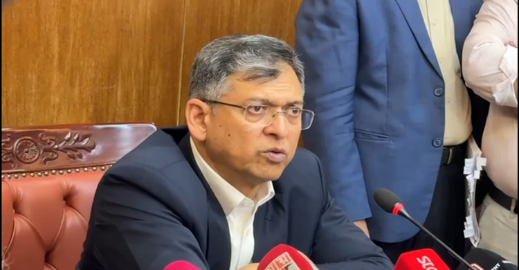 ভারতীয় হাইকমিশনারকে বলেছি ‘সীমান্ত হত্যা’ যেন শুনতে না হয়: স্বরাষ্ট্রমন্ত্রী