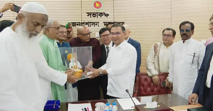 বৌদ্ধ পূর্ণিমায় প্রধানমন্ত্রীর বিশেষ বার্তা: ‘ধর্ম যার যার, নিরাপত্তা সবার’