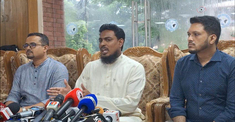 প্রাথমিক নিবন্ধন তালিকা থেকে বাদ পড়ায় যা বললেন এনসিপি নেতা
