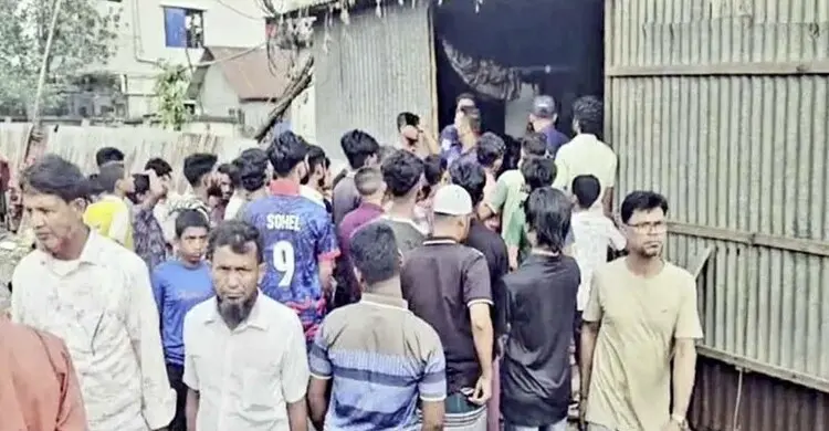 দোকানের সামনে অটোরিকশা রাখায় চালককে কিলঘুষি, পরে মৃত্যু
