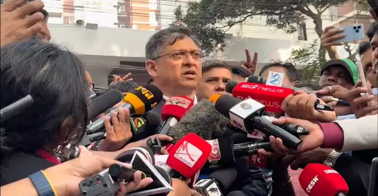 বাংলাদেশে শক্তিশালী গণতন্ত্রের সূচনা হয়েছে : সালাহউদ্দিন আহমদ