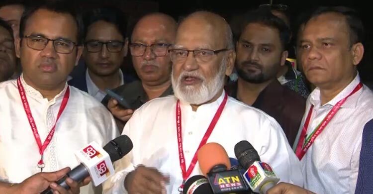 ক্ষমতা হস্তান্তর করে বিদায় নেওয়া সরকারের জন্য সুখকর