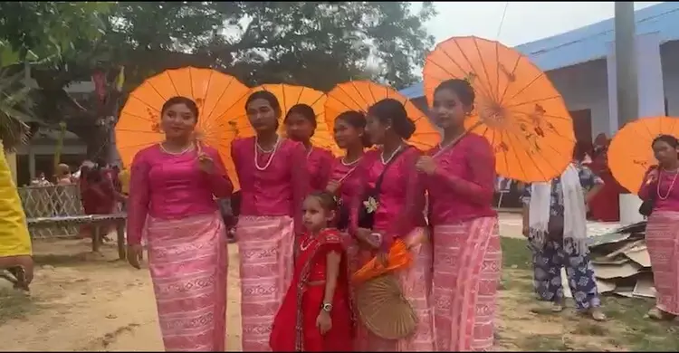 খাগড়াছড়িতে বিজু–সাংগ্রাই–বৈসুর রঙে রি-আকাজা উদযাপন