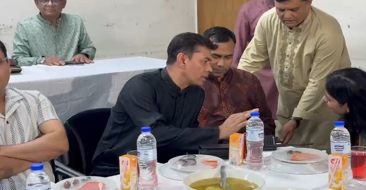 ক্র্যাবের ইফতার মাহফিলে ডিসি মাসুদ