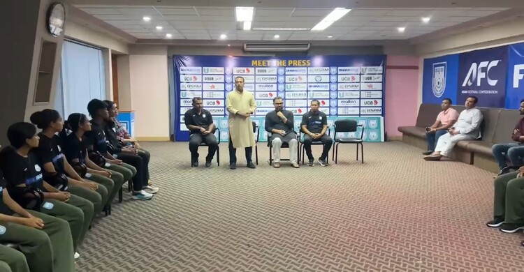 নারী ফুটবল দলের সাথে বাফুফের মতবিনিময়