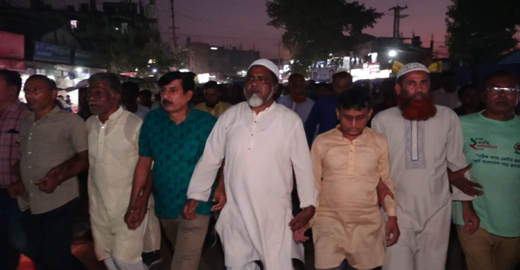 স্বপন ফকিরের মনোনয়ন বাতিল দাবিতে আলীর সমর্থকদের বিক্ষোভ