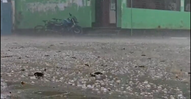 সুনামগঞ্জে হঠাৎ শিলাবৃষ্টি