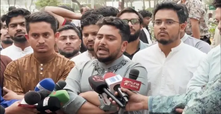 রাষ্ট্রপতি চলে যাওয়া সময়ের ব্যাপার: নাহিদ ইসলাম