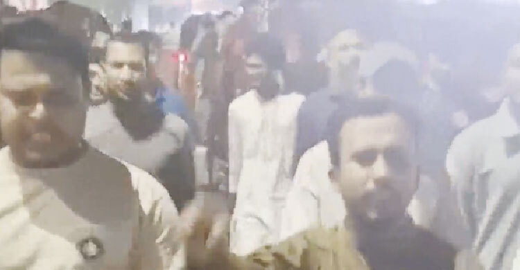 আ. লীগের নৈরাজ্যের প্রতিবাদে রাজধানীতে গণঅধিকারের বিক্ষোভ মিছিল