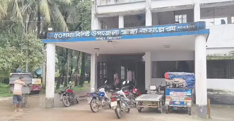 সাগরে জলদস্যুদের হামলায় ১২ জেলে আহত, লাখ লাখ টাকার মালামাল লুট
