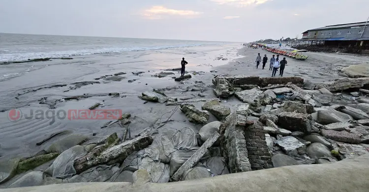 জোয়ার এলেই নৈসর্গিক সৈকত হয়ে ওঠে মৃত্যুফাঁদ