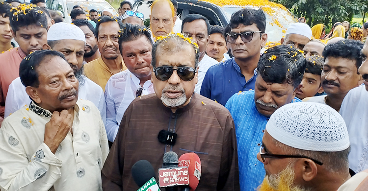 নির্বাচন আটকানোর ক্ষমতা কারও নেই: সেলিম ওসমান