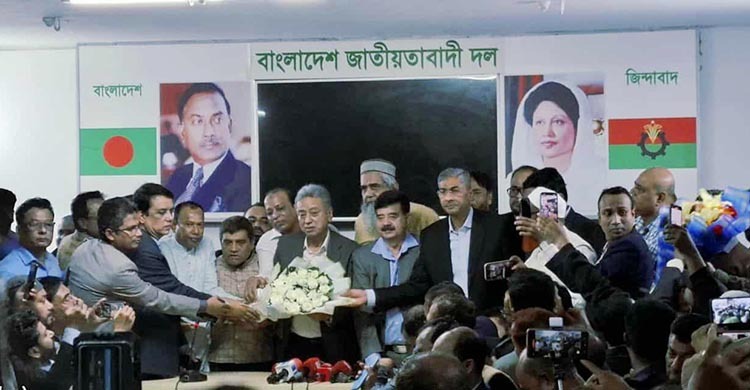 নিজের দল বিলুপ্ত করে বিএনপিতে যোগ দিলেন সেলিম