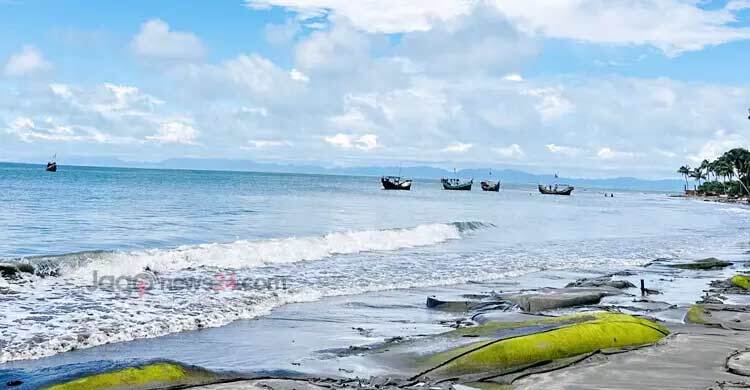 সেন্টমার্টিন দ্বীপে যেতে মানতে হবে ১২ নির্দেশনা