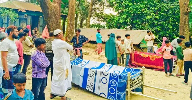 কুমিল্লায় গাড়ি চাপায় প্রাণ হারালেন দুই অটোরিকশা চালক