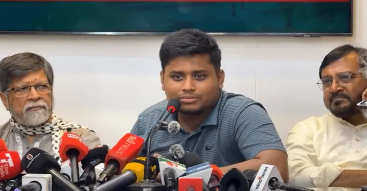 আমাদের প্রধানমন্ত্রী সালাহউদ্দিন আহমদ: হাসনাত