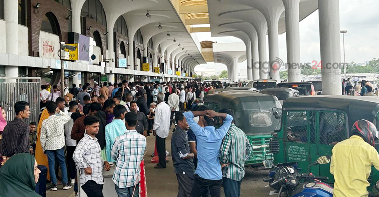 শাহজালাল বিমানবন্দরে তবু সেই ‘মাছ বাজারের ভিড়’