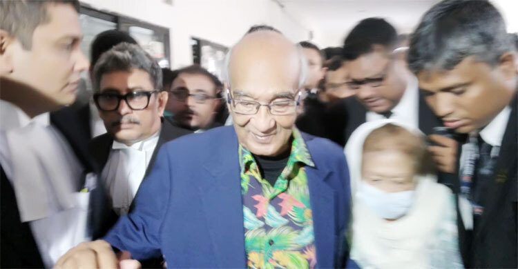 Shafik Rehman surrenders to court