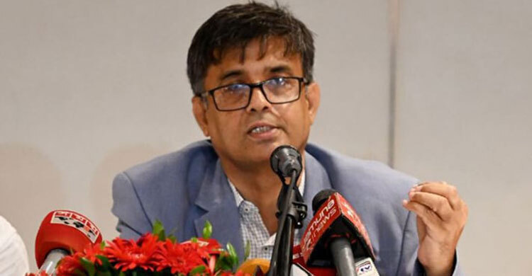 Govt urges students to stay calm, avoid clashes