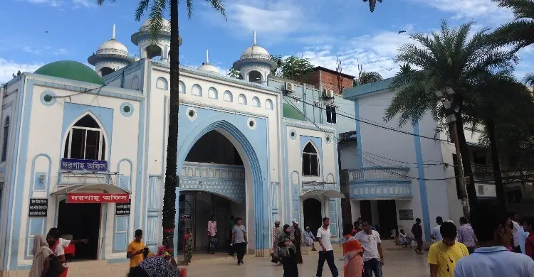 যেভাবে নির্মিত হয় শাহজালালের (রহ.) দরগাহ ও মাজার
