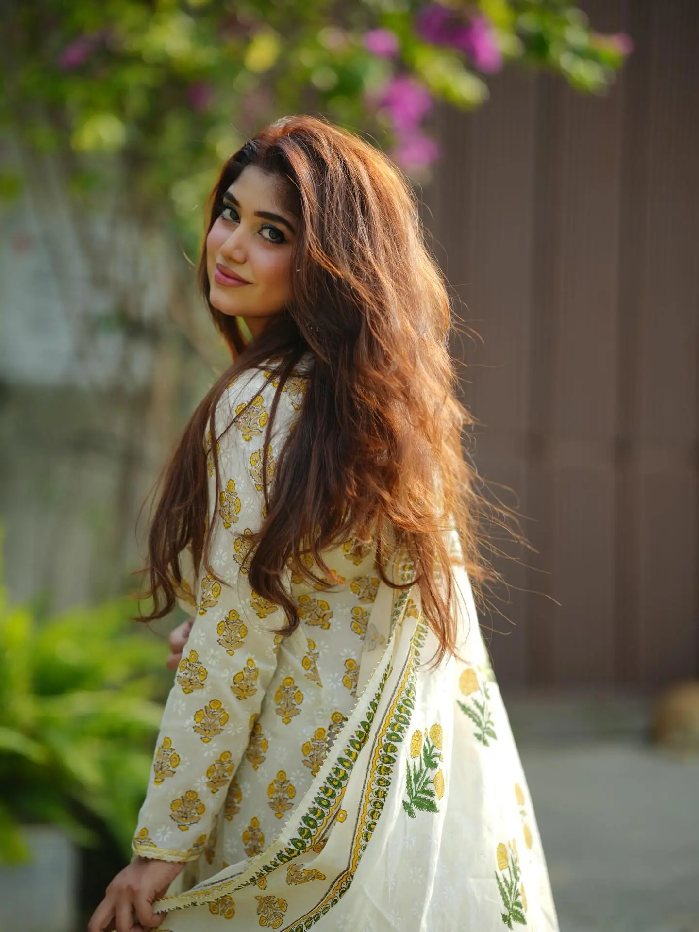 শেহতাজের রিফ্রেশিং লুকে হার মানবে গরম