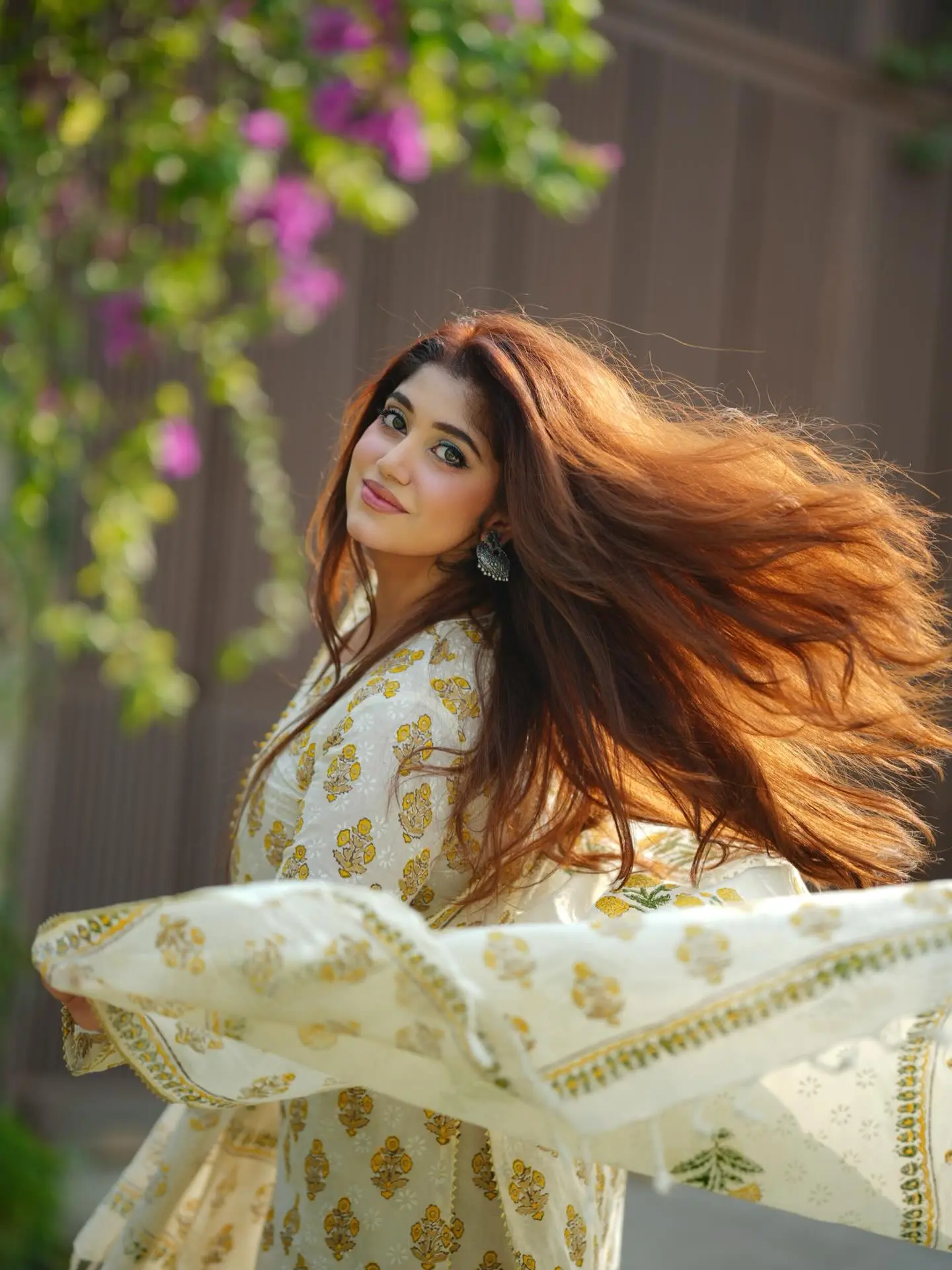 শেহতাজের রিফ্রেশিং লুকে হার মানবে গরম