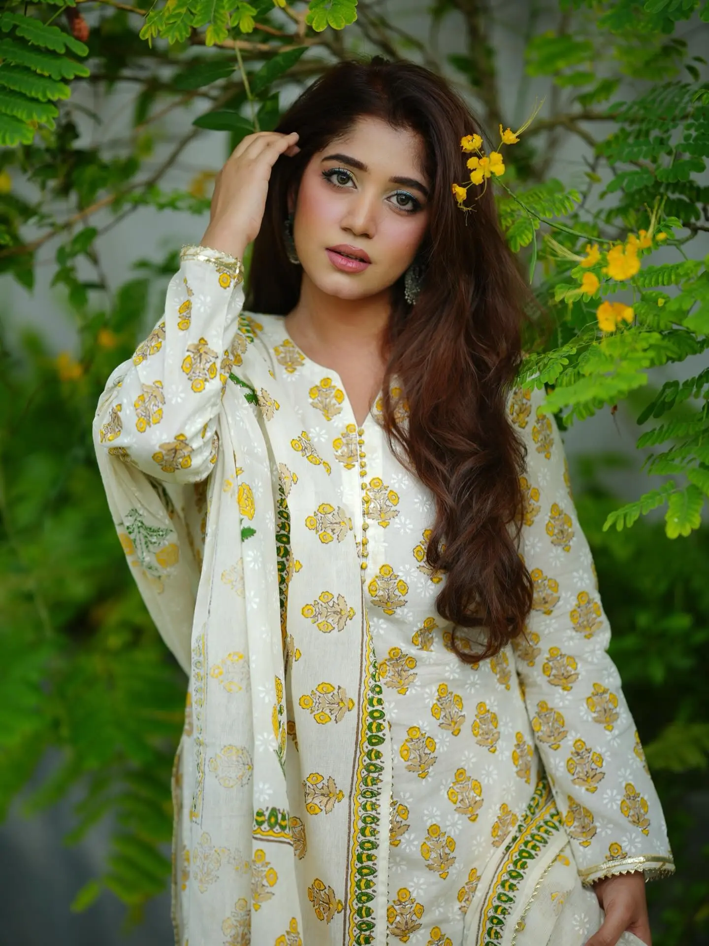 শেহতাজের রিফ্রেশিং লুকে হার মানবে গরম