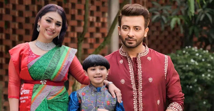 ছেলে জয়কে ঘিরে মতের অমিল শাকিব-অপুর