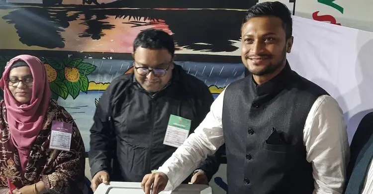 আওয়ামী লীগের রাজনীতিই করতে চান সাকিব   