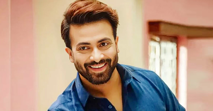 নতুন কিছু নিয়ে শিগগির ফিরে আসছি: শাকিব খান