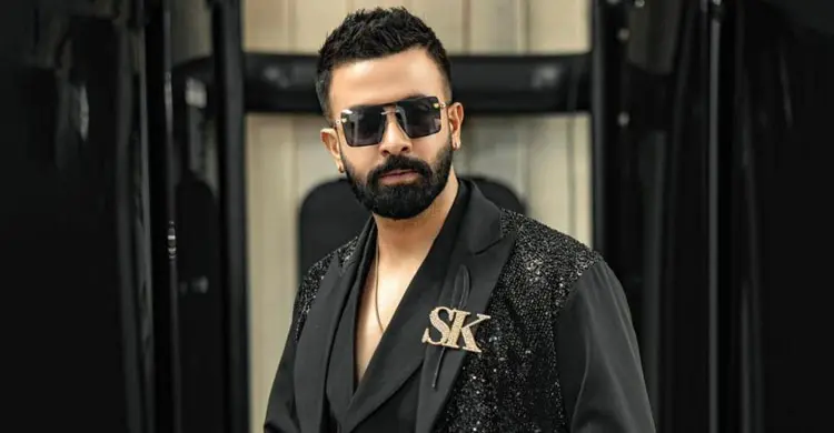 ‘তাকেই বিয়ে করতে চেয়েছিলাম’, কার কথা বললেন শাকিব খান?